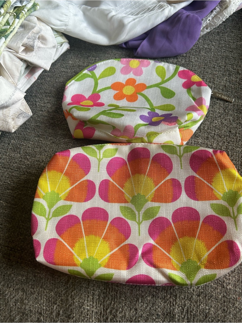 Clinique Floral Make-Up/Cosmetic Zipper Bags - Set of 2 Small & Medium